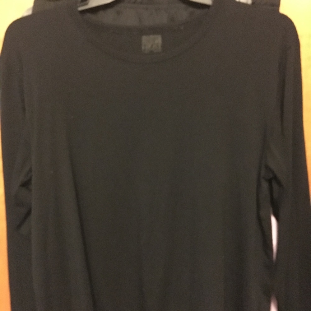 🎉🔥 32* Heat Keep Black L/S 🔥